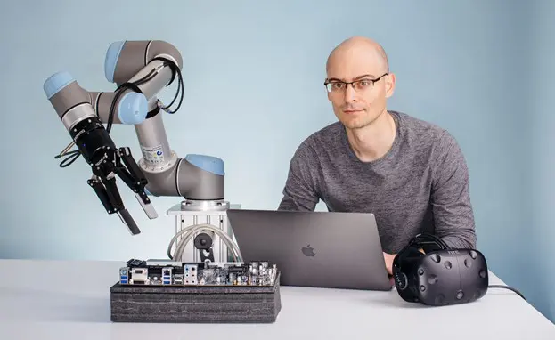 AI Offers Versatile General Robots on Horizon, Says Robotics Visionary