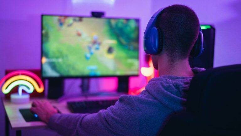 How To Become A Popular Gamer On YouTube? 5 Proven Ways For 2022